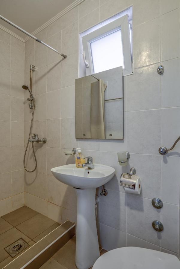 Apartmani Bronhi Сутоморе Екстер'єр фото
